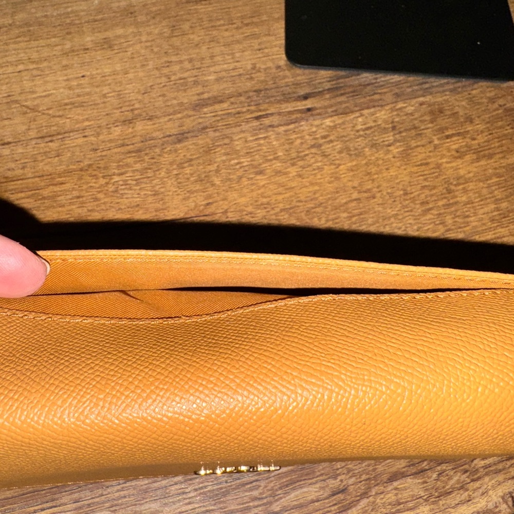 Coach Envelope Wallet - Picture 6 of 8